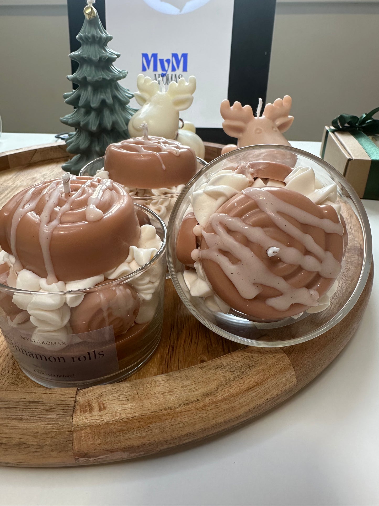 vela - cinnamon rolls