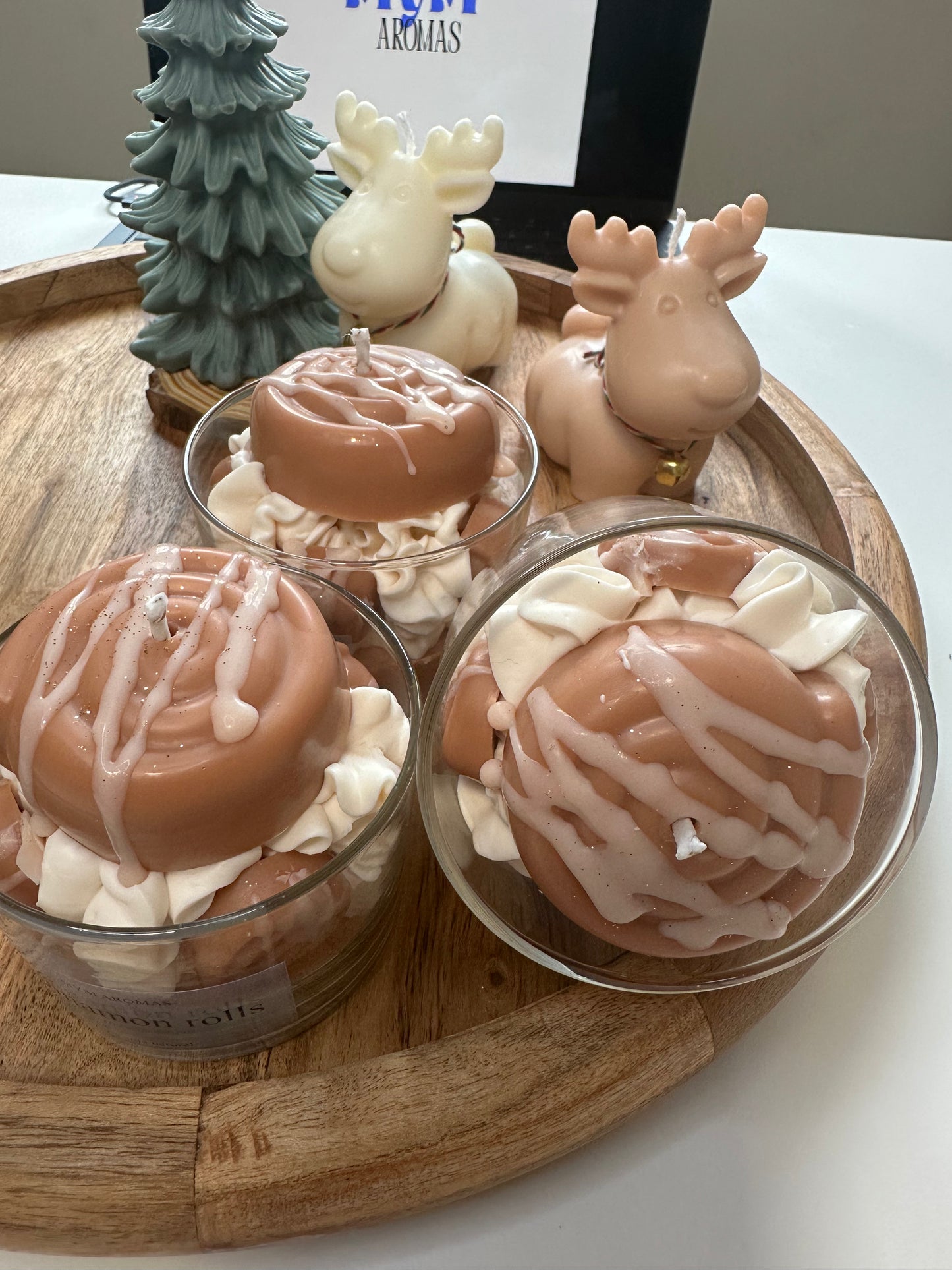 vela - cinnamon rolls