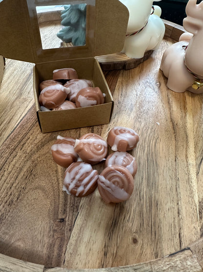 wax melts - cinnamon rolls
